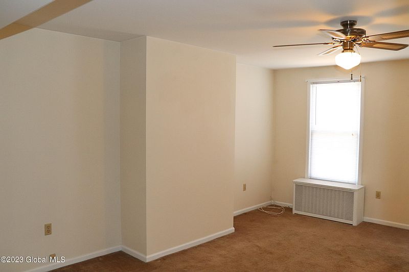 4th image of 125 Hudson Avenue