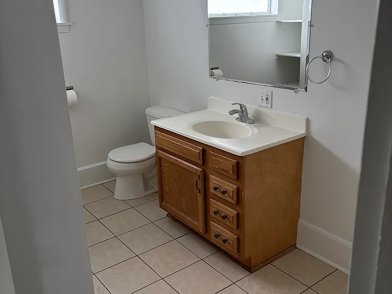322 W Washington St — Photo 16