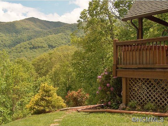 2nd image of 289 Friar Tuck Ln