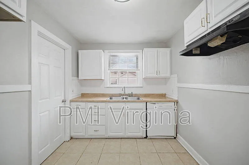 3 bed, 1.0 bath, 1100 sqft, $1,750 — Photo 4