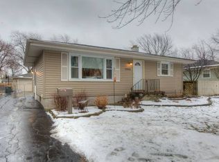 18441 Oak Ave, Lansing, IL 60438