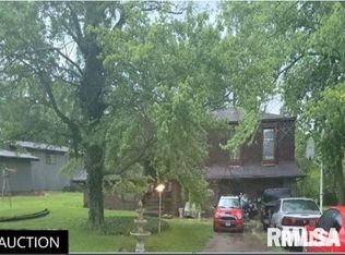 3068 Olympia Dr, Decatur, IL 62521