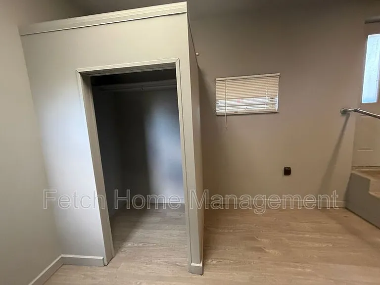 422 Hillside Ave — Photo 8
