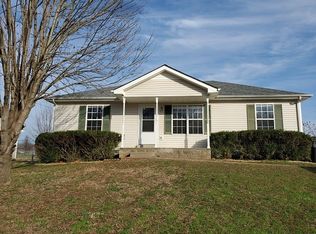 426 Cranklen Cir, Clarksville, TN 37042