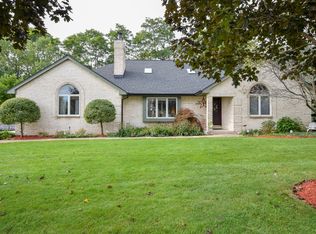 1856 Brandon Ln, Racine, WI 53406