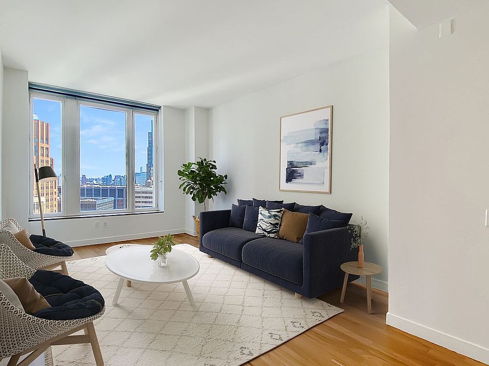 1st image of 15 William St #36F