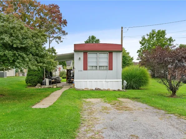 205 Hazel St, Zelienople, PA 16063