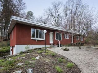 5 Shrewsbury St, North Grafton, MA 01536