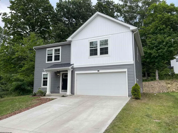 212 Black Oak Ln, Morgantown, WV 26508