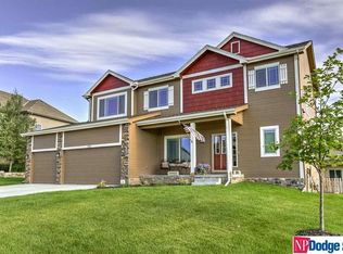 17402 Browne St, Omaha, NE 68116