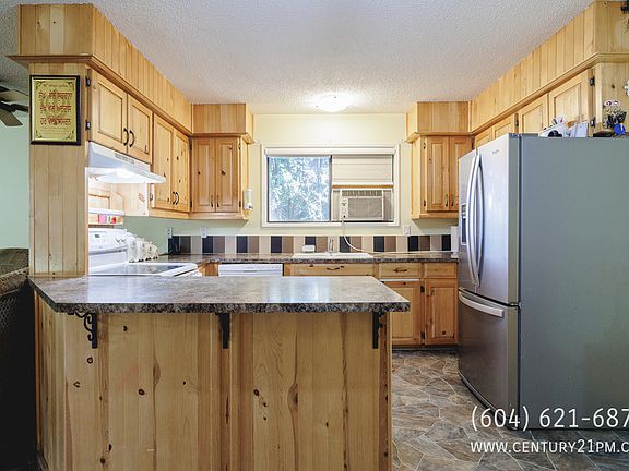 3rd image of 33437 George Ferguson Way