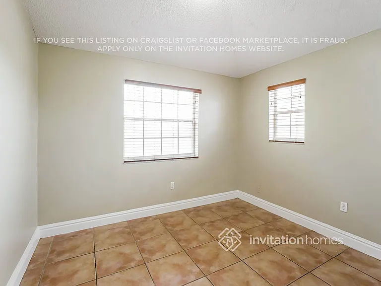 14002 SW 161st Ter — Photo 13