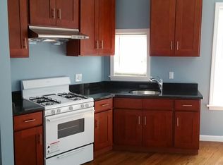 242 N Main St APT 2, Mansfield, MA 02048