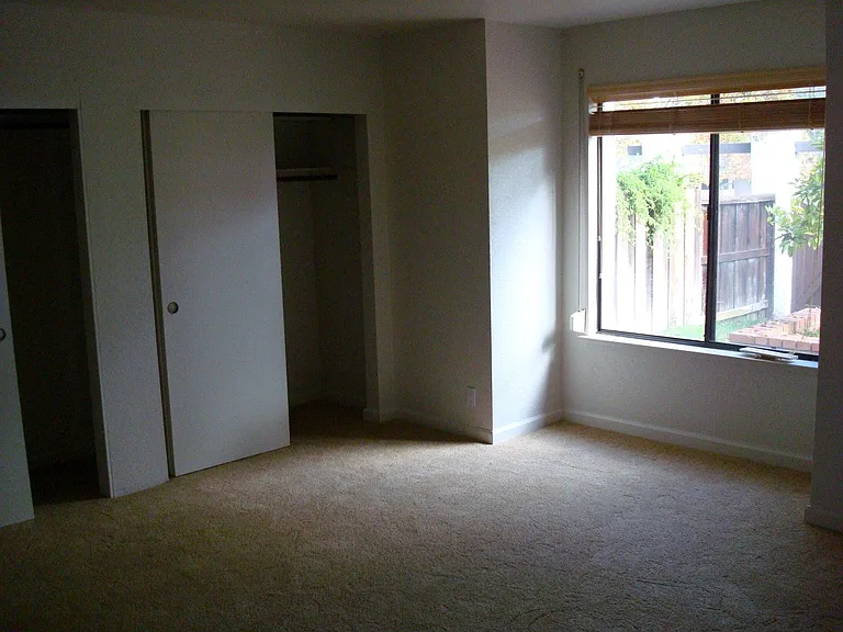 ground floor large bedroom
