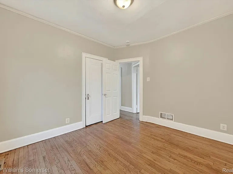 Bedroom #3, with closet