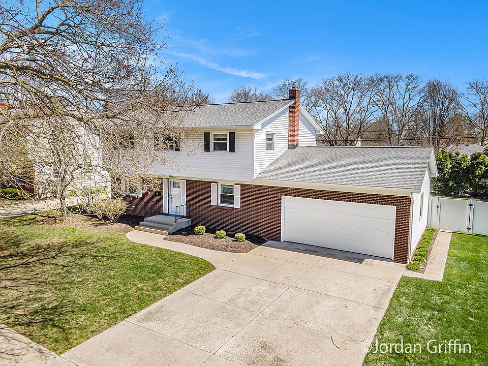 1st image of 60 Westmont Dr NW