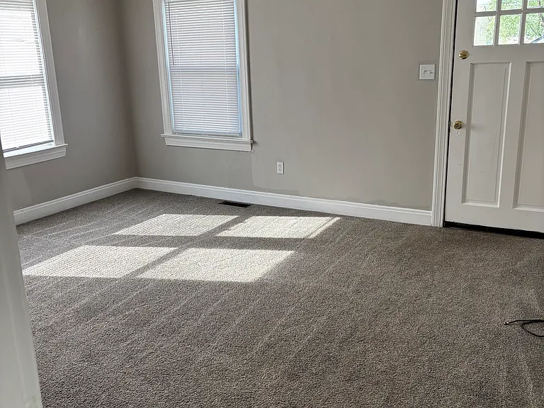 332 Inverness Ave — Photo 2