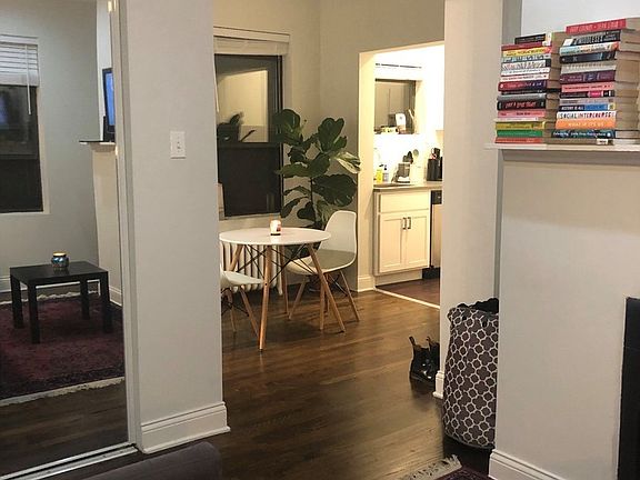2nd image of 639 W Roscoe St APT R3