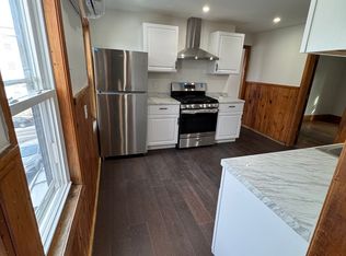 69 Harrison St #2, Worcester, MA 01604