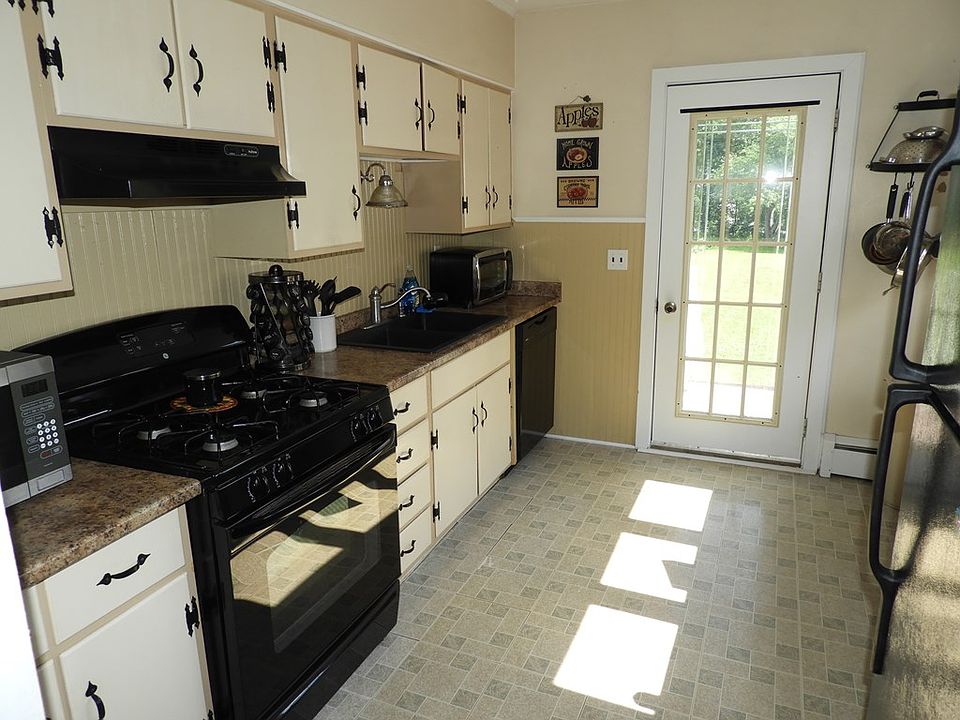 21 Davis Ave, Hammondsport, NY 14840 Zillow