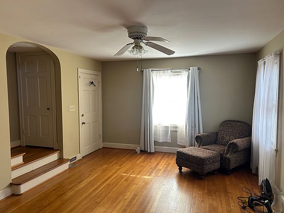 2nd image of 155 Shawnee Pl #A