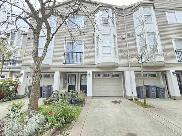 9559 130a St #33, Surrey, BC V3V 5N9