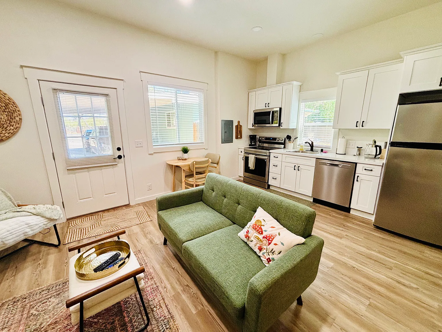 1 bed, 460 sqft, $1,500 — Photo 2