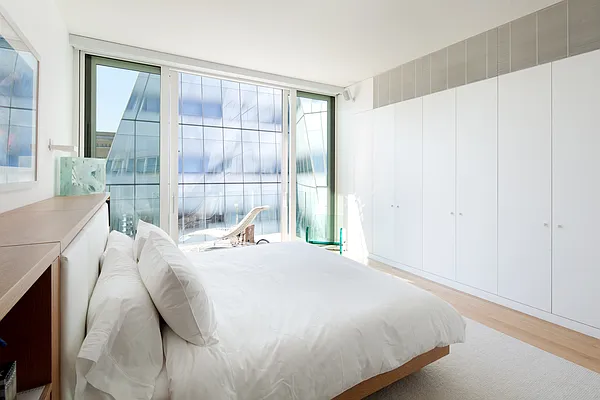 Rented by Douglas Elliman | media 20