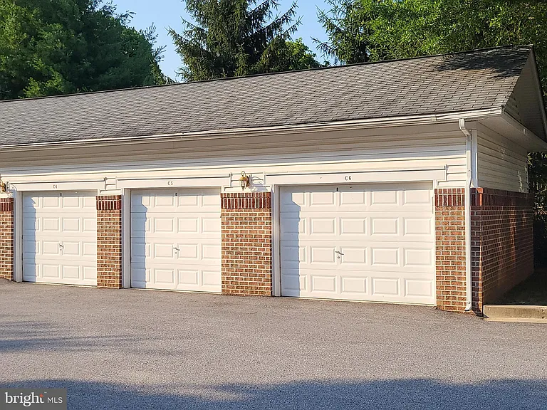 5800 Clipper Ln #104 — Photo 20