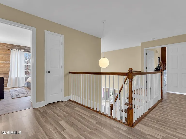 107 Shenandoah Blvd — Photo 23