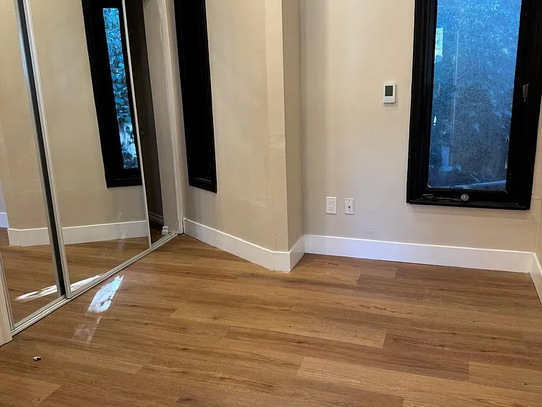 1565 Nautilus St #B — Photo 8