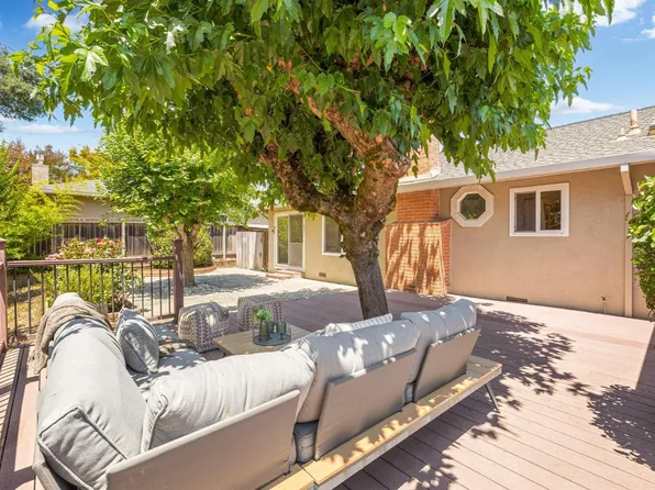 3479 Meadowbrook Drive, Napa, CA 94558