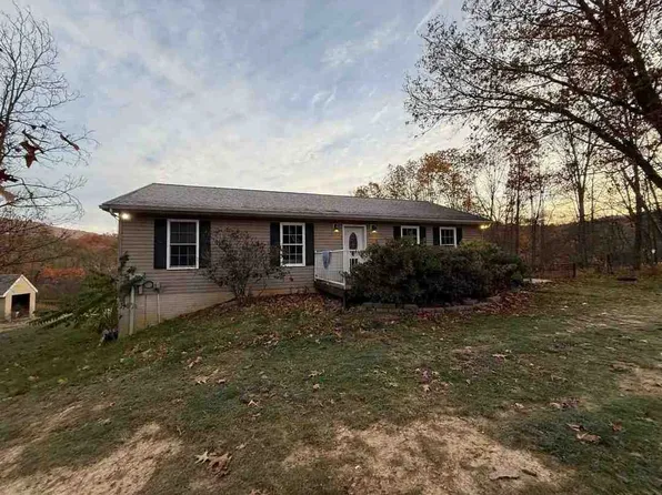 178 Doe Trl, Springfield, WV 26763