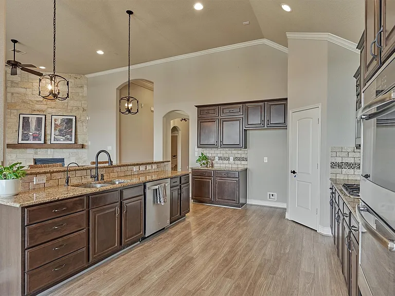 14906 Russet Bend Ln — Photo 12