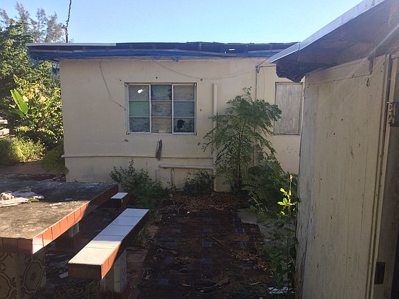 3rd image of 623 South Pne