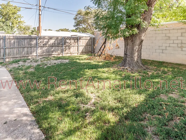 2716 Curtis Dr #B — Photo 16