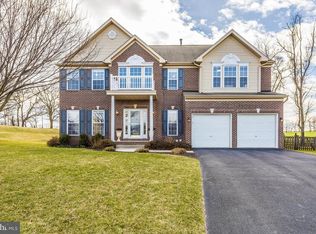 18001 Samuel Cir, Hagerstown, MD 21740