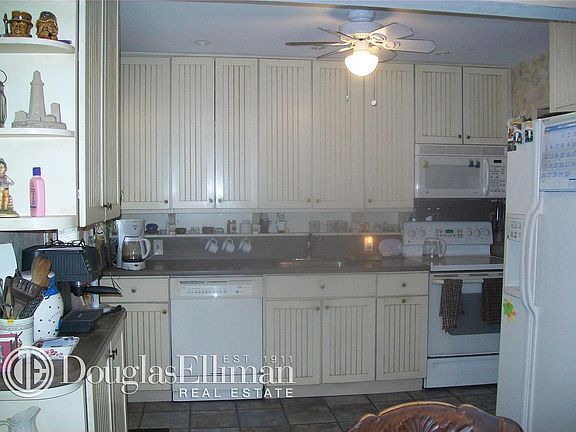 3rd image of 1100 Ferngate Dr
