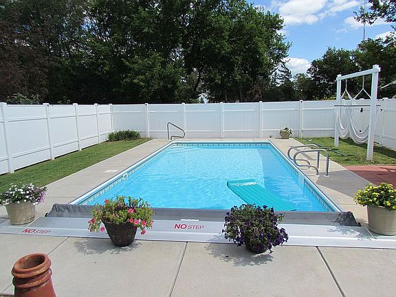 Last year's pool pic
