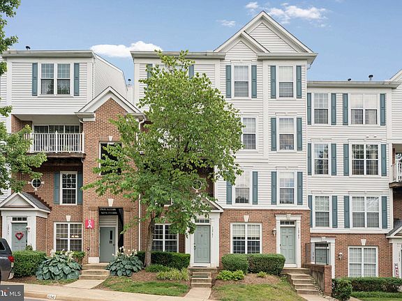 2nd image of 12781 Fair Crest Ct