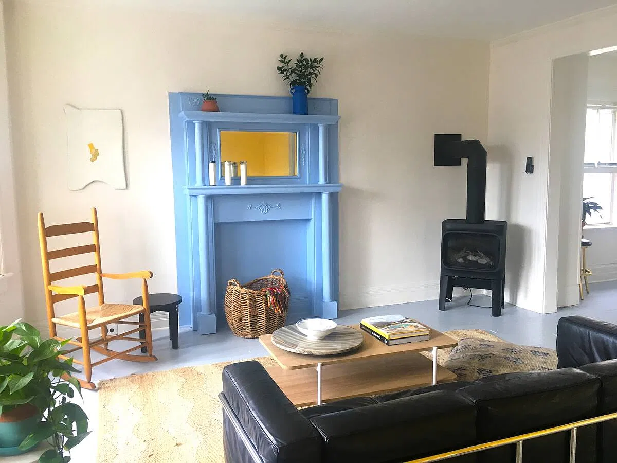 3 bed, 930 sqft, $2,500 — Photo 1