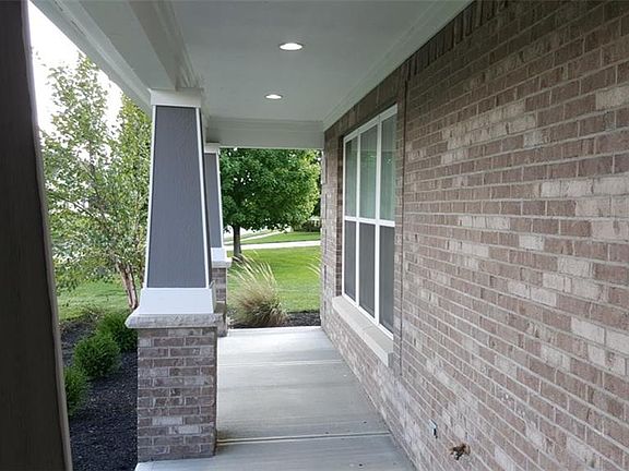 4th image of 1486 N Manchester Dr