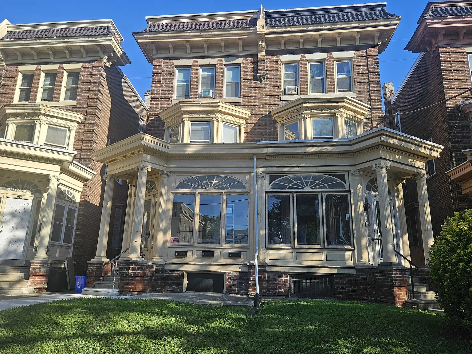 1 bed, $1,075 — Photo 1