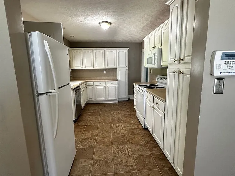 177 Warrensburg Rd — Photo 11