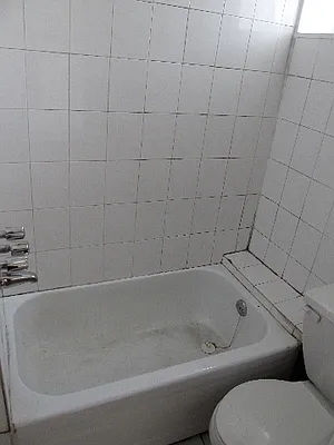 Rented by FlatFinders Realty | media 33