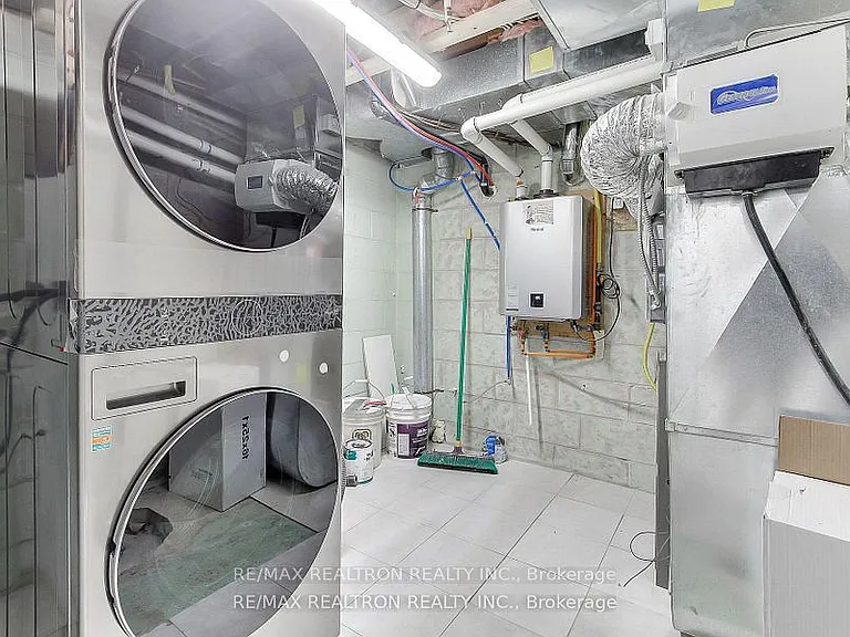 31 Goodman Cres #BSMNT B — Photo 18