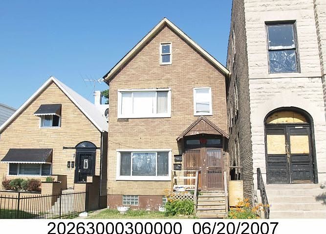 1st image of 7526 S Maryland Ave
