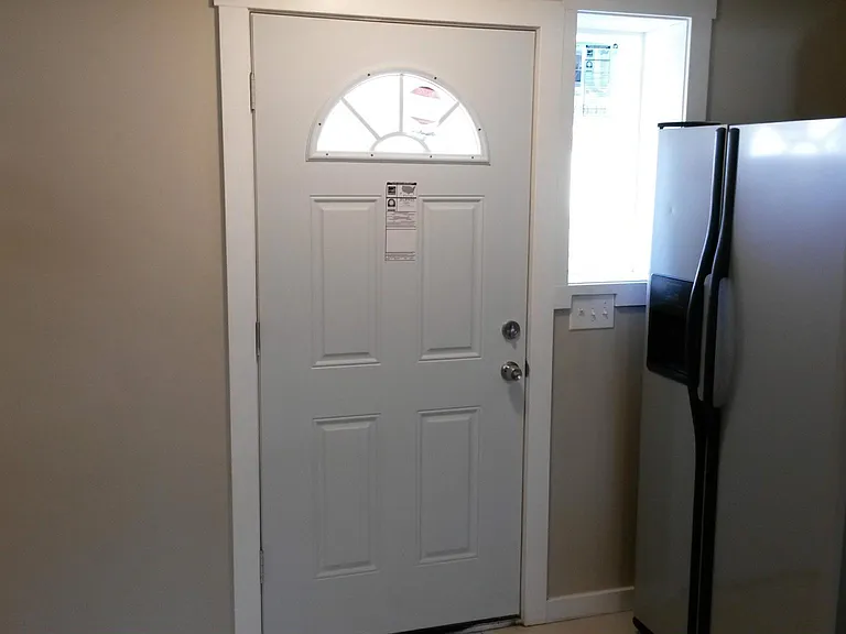 2090 W Theresa Cv — Photo 2