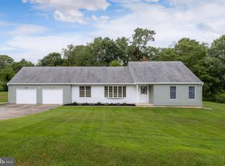 81 Holly Ln, Pilesgrove, NJ 08098