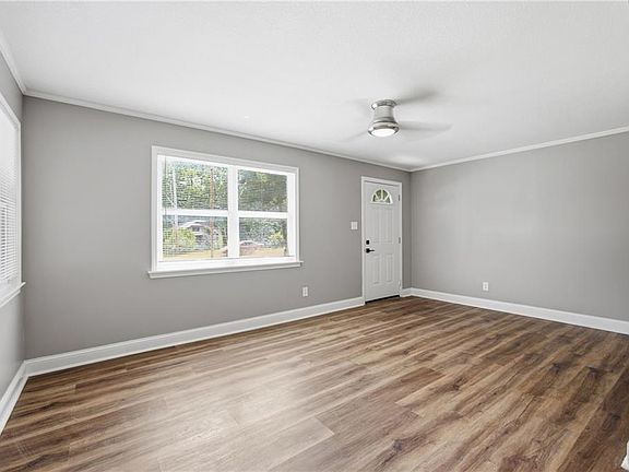 5th image of 1124 E 80th St